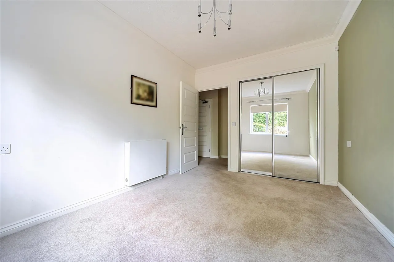 Hall Lane, Chingford, E4, photo 7