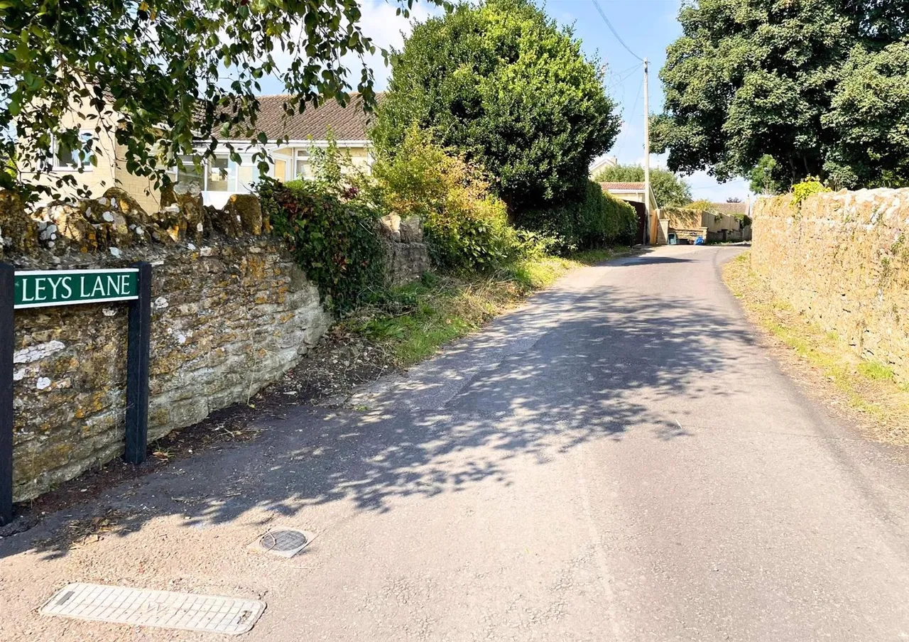 Leys Lane, Frome, Somerset BA11 2JX, photo 13