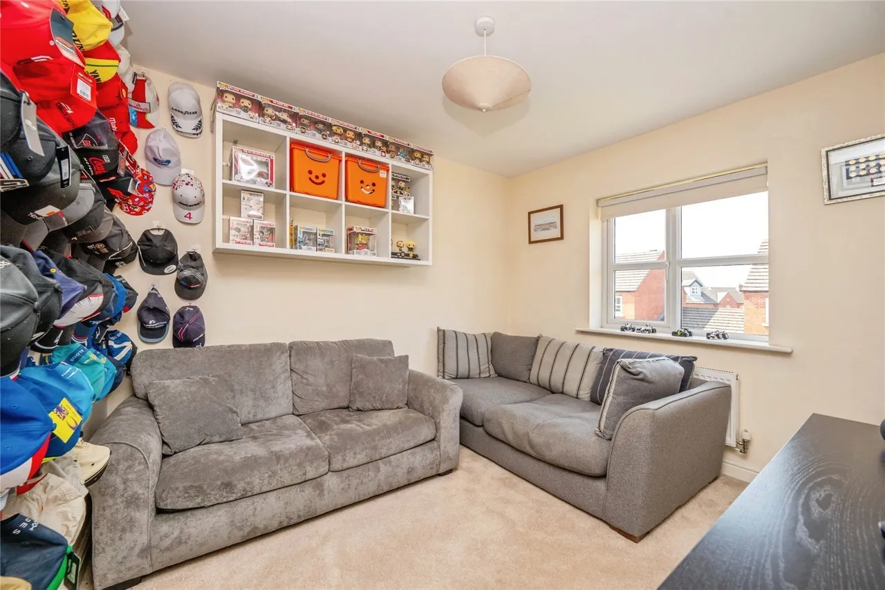 Lowes Drive, Tamworth, Staffordshire, B77, photo 14