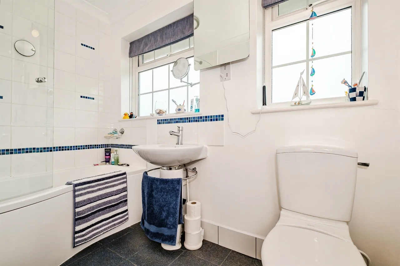 Hurston Close, Worthing, BN14, photo 14