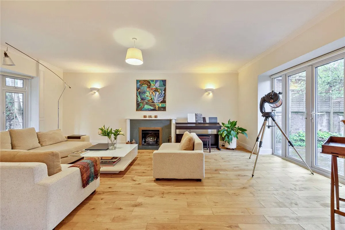 Andover Road, Newbury, RG14, photo 2