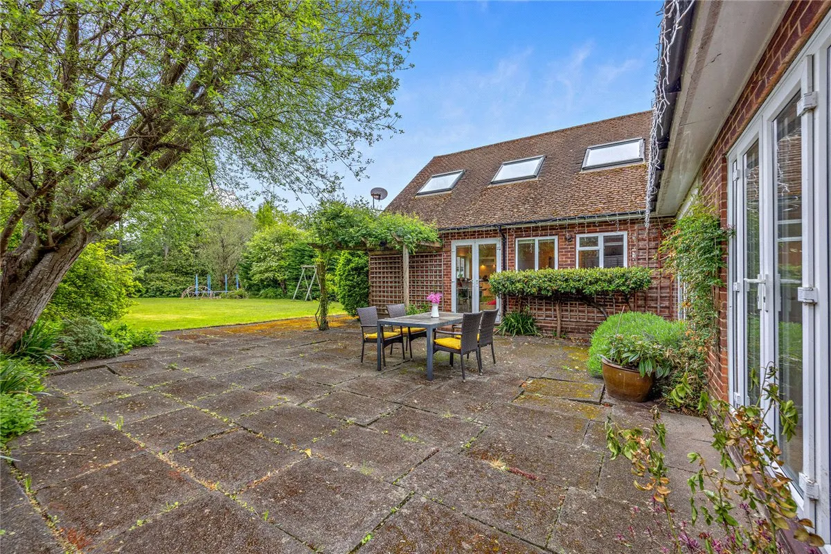 Andover Road, Newbury, RG14, photo 32