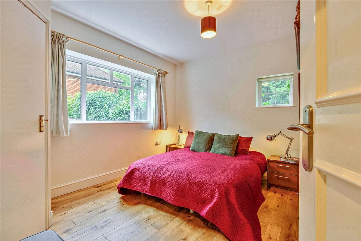 Andover Road, Newbury, RG14, photo 26
