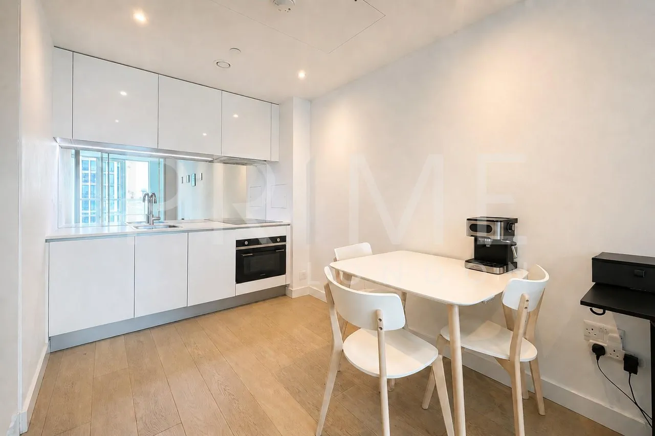 Wandsworth Road, Nine Elms, SW8, photo 4