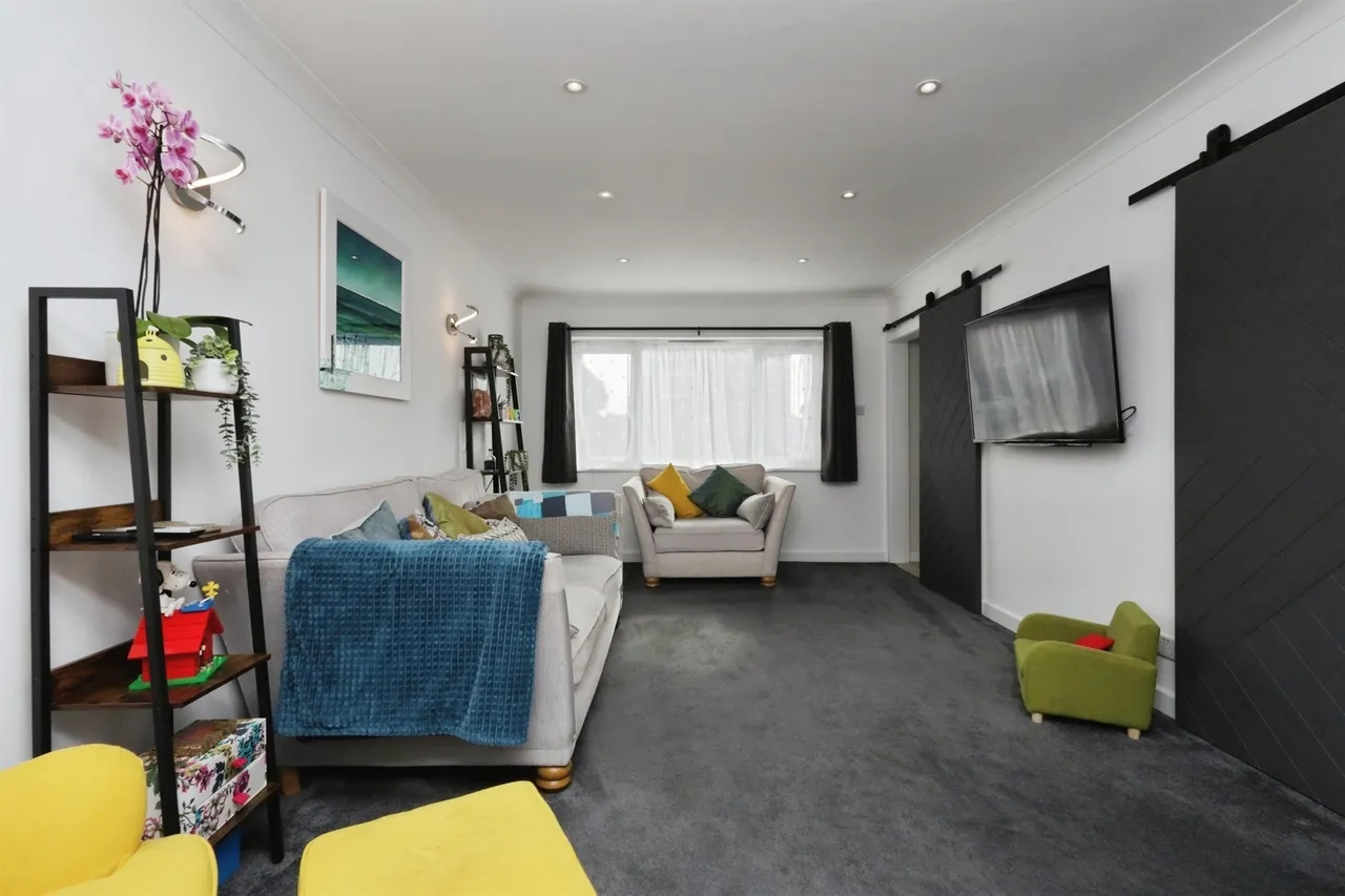 Sussex Avenue, Hailsham, BN27, photo 2