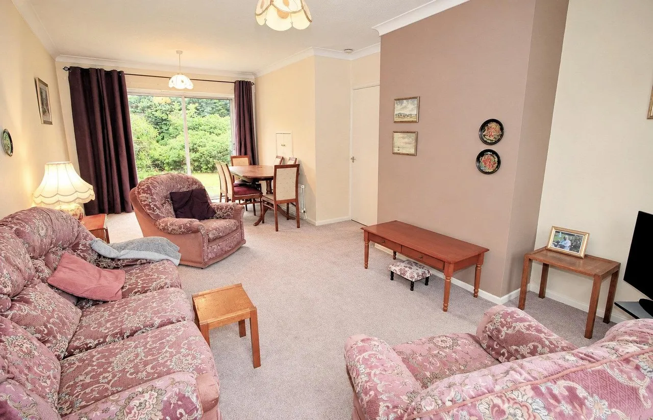 St. Georges Close, Toddington, LU5, photo 2