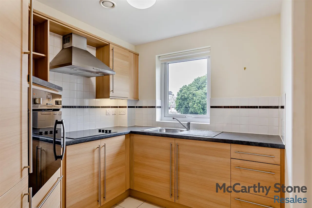 Tregolls Road, Truro, TR1, photo 5