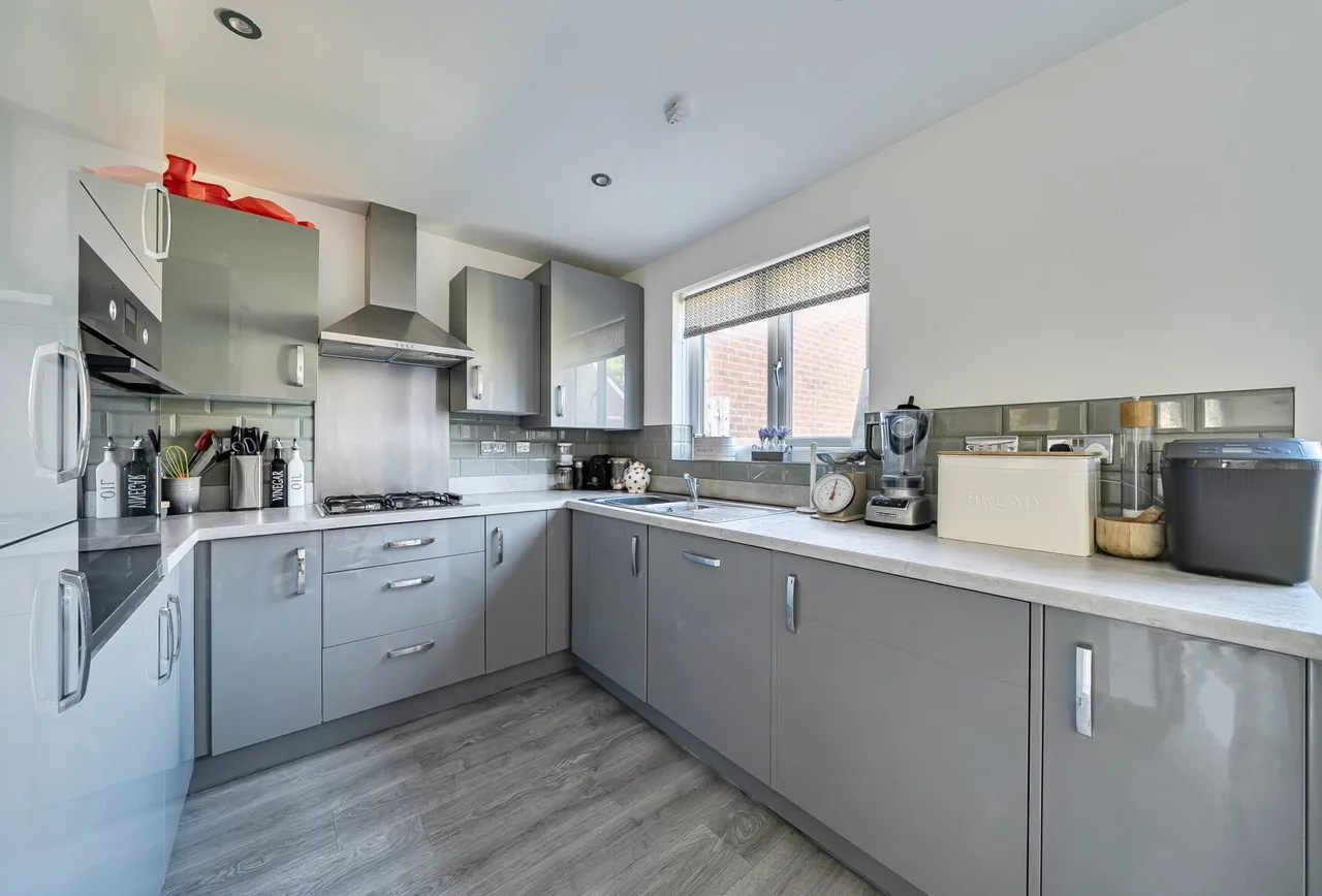 Castle Close, Gloucestershire, Gotherington, GL52 9EE, photo 5