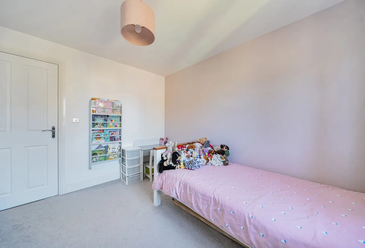 Castle Close, Gloucestershire, Gotherington, GL52 9EE, photo 12