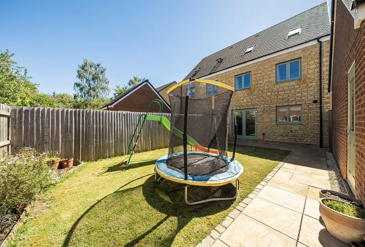 Castle Close, Gloucestershire, Gotherington, GL52 9EE, photo 4