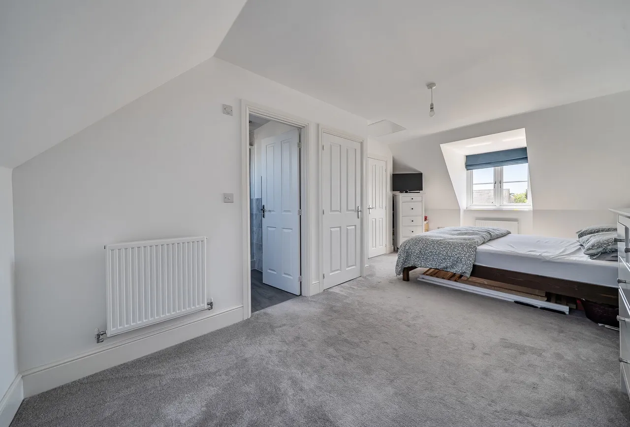 Castle Close, Gloucestershire, Gotherington, GL52 9EE, photo 7