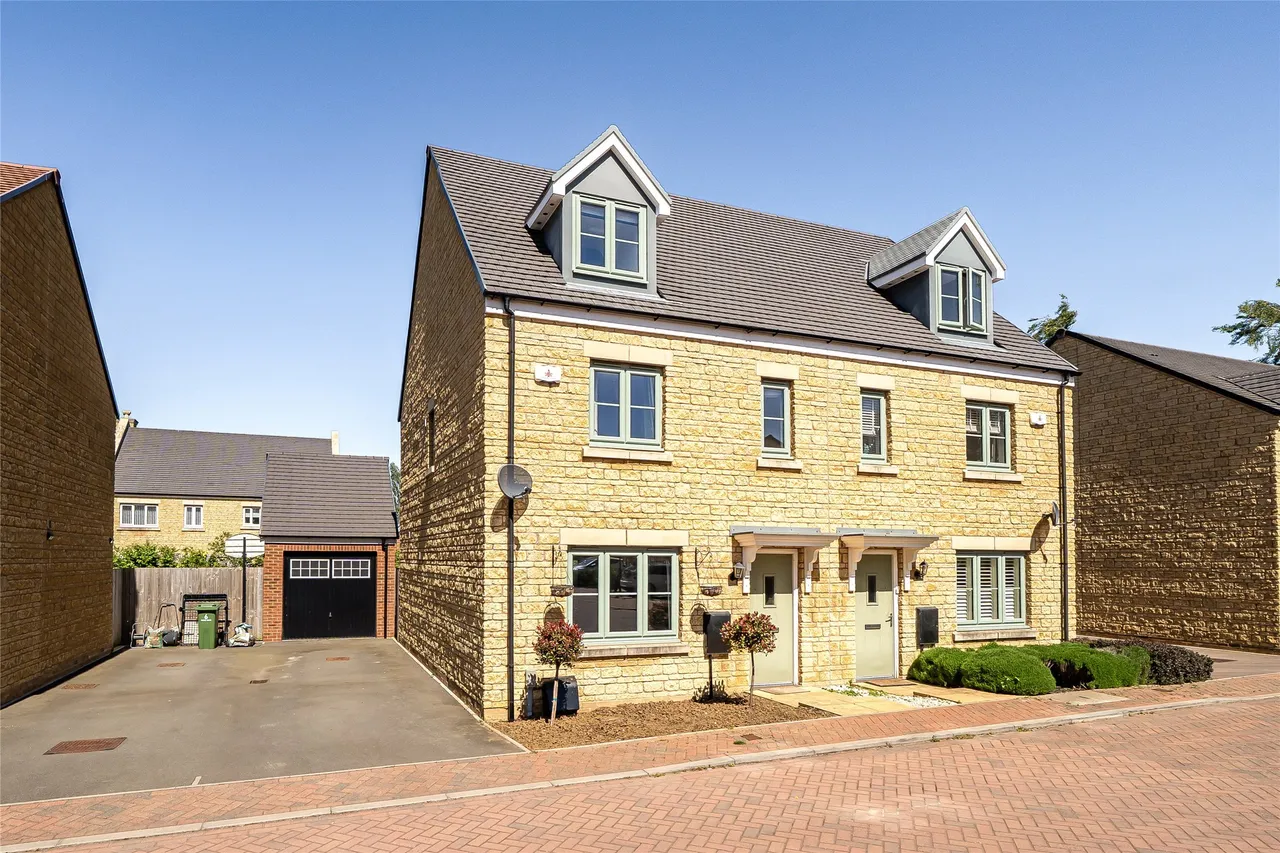 4 bed house for sale — Castle Close, Gloucestershire, Gotherington, GL52 9EE