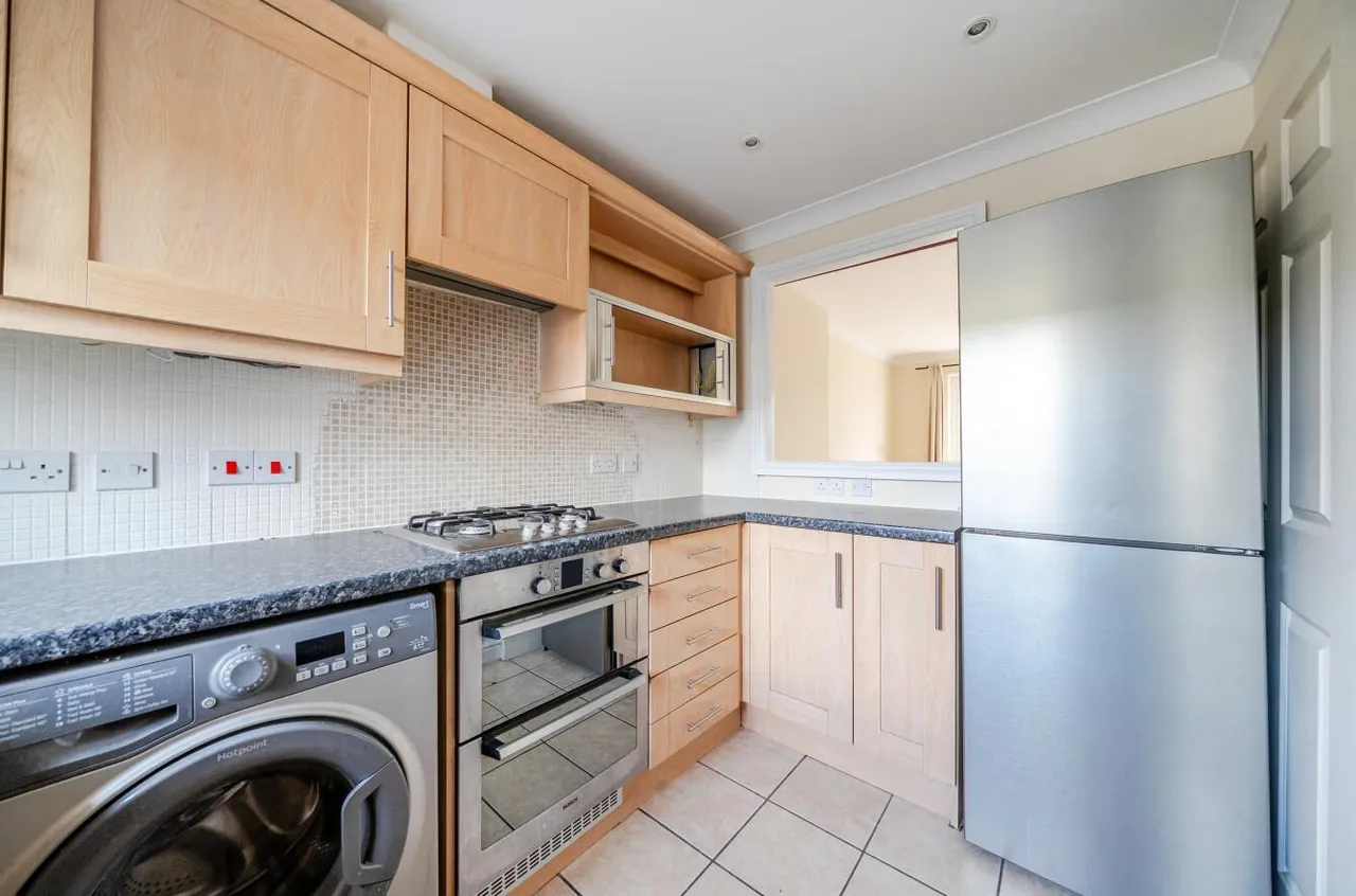 Margery Holroyd Rise, Malmesbury, SN16, photo 2