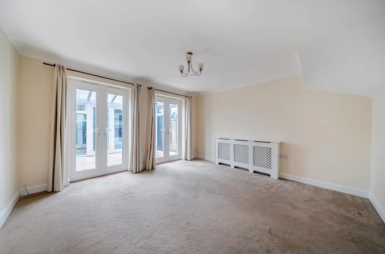 Margery Holroyd Rise, Malmesbury, SN16, photo 5