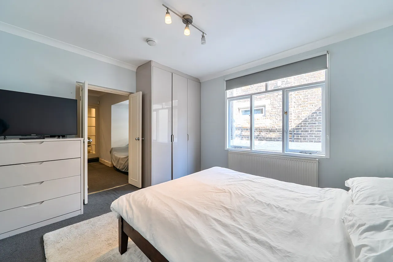8 Chase Court, 28-29 Beaufort Gardens, London, photo 10
