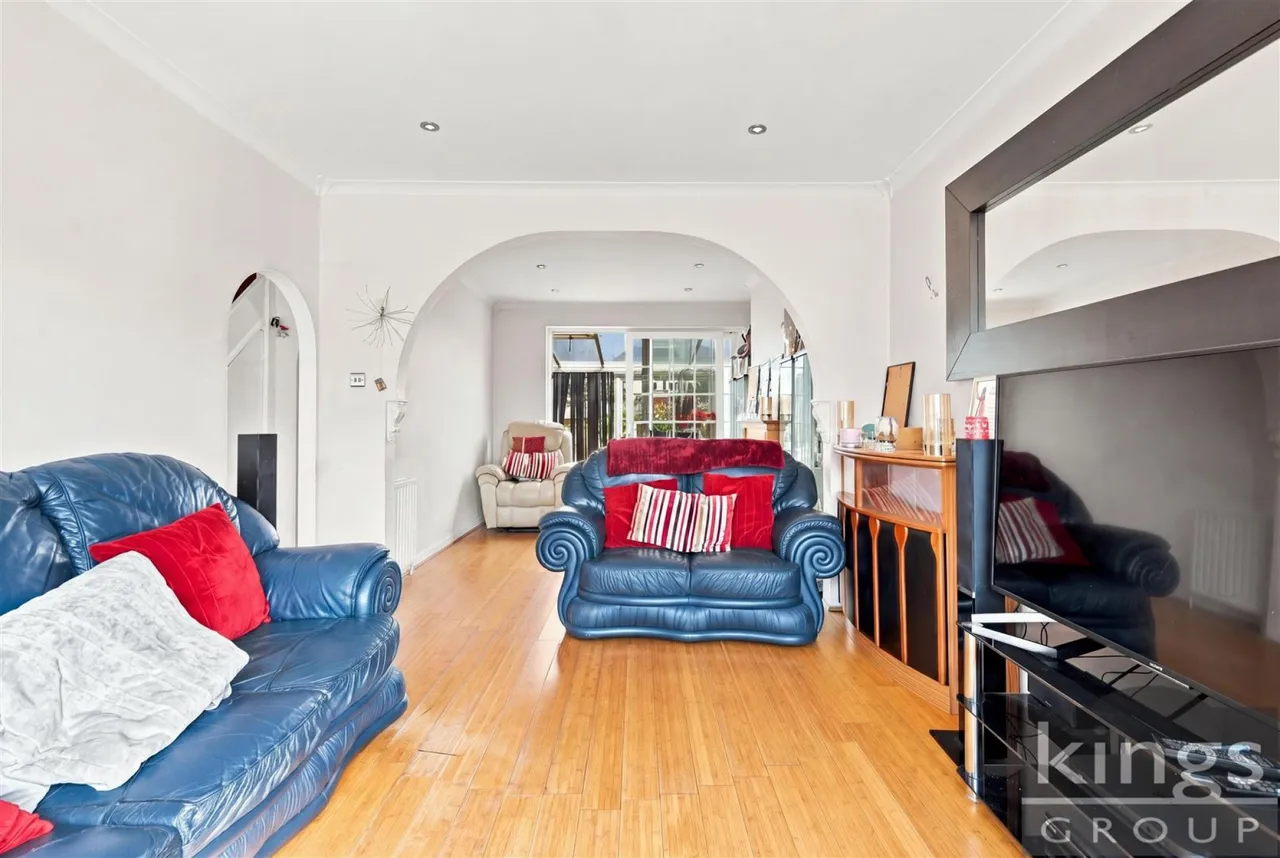 Westmoor Gardens, Enfield, photo 6
