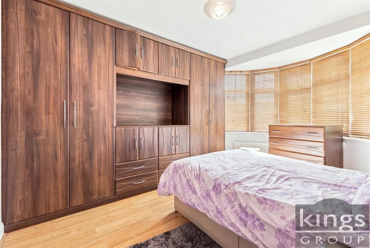 Westmoor Gardens, Enfield, photo 16