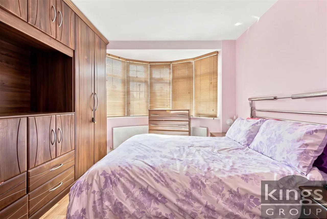 Westmoor Gardens, Enfield, photo 11