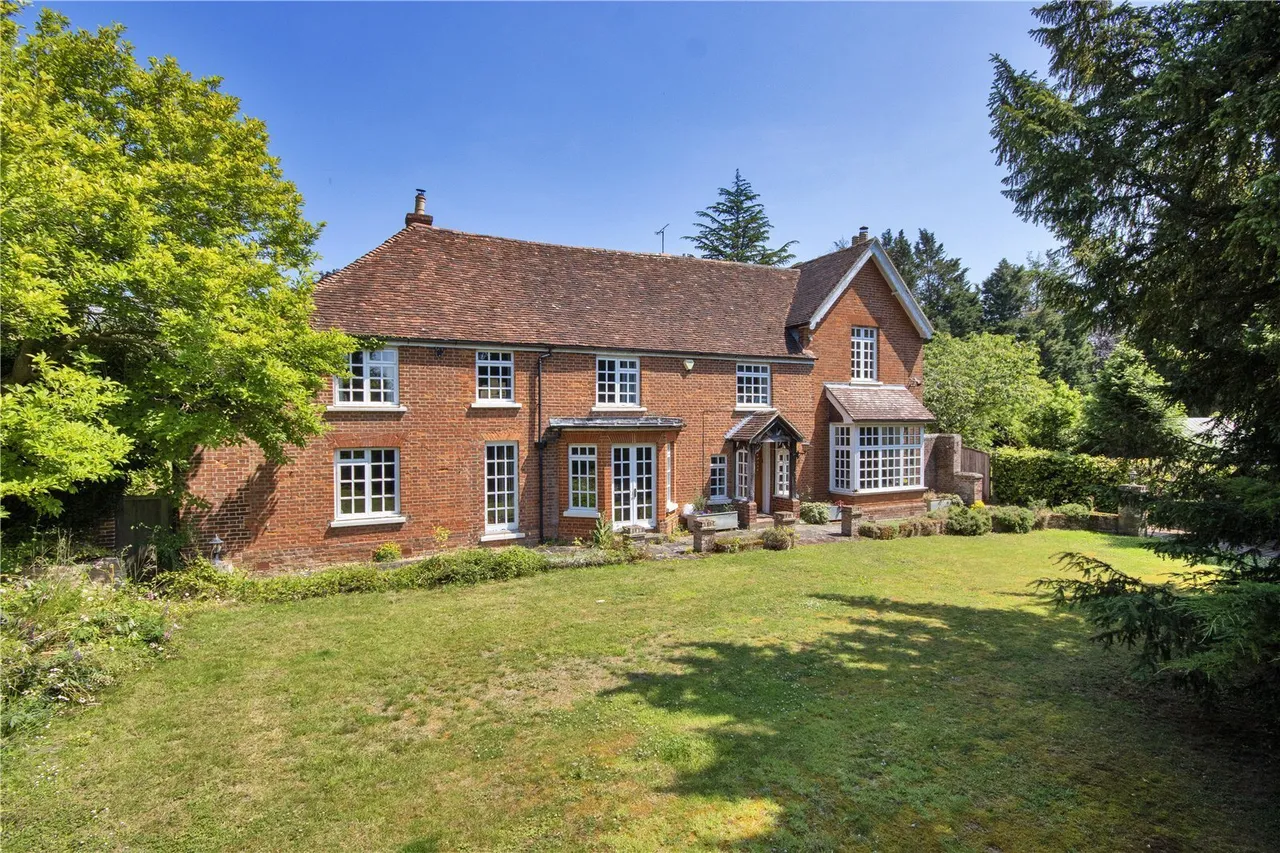 5 bed house for sale, Redwall Lane, Hunton, ME15