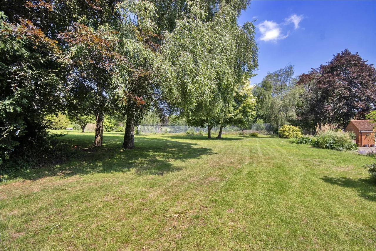 Redwall Lane, Hunton, ME15, photo 12