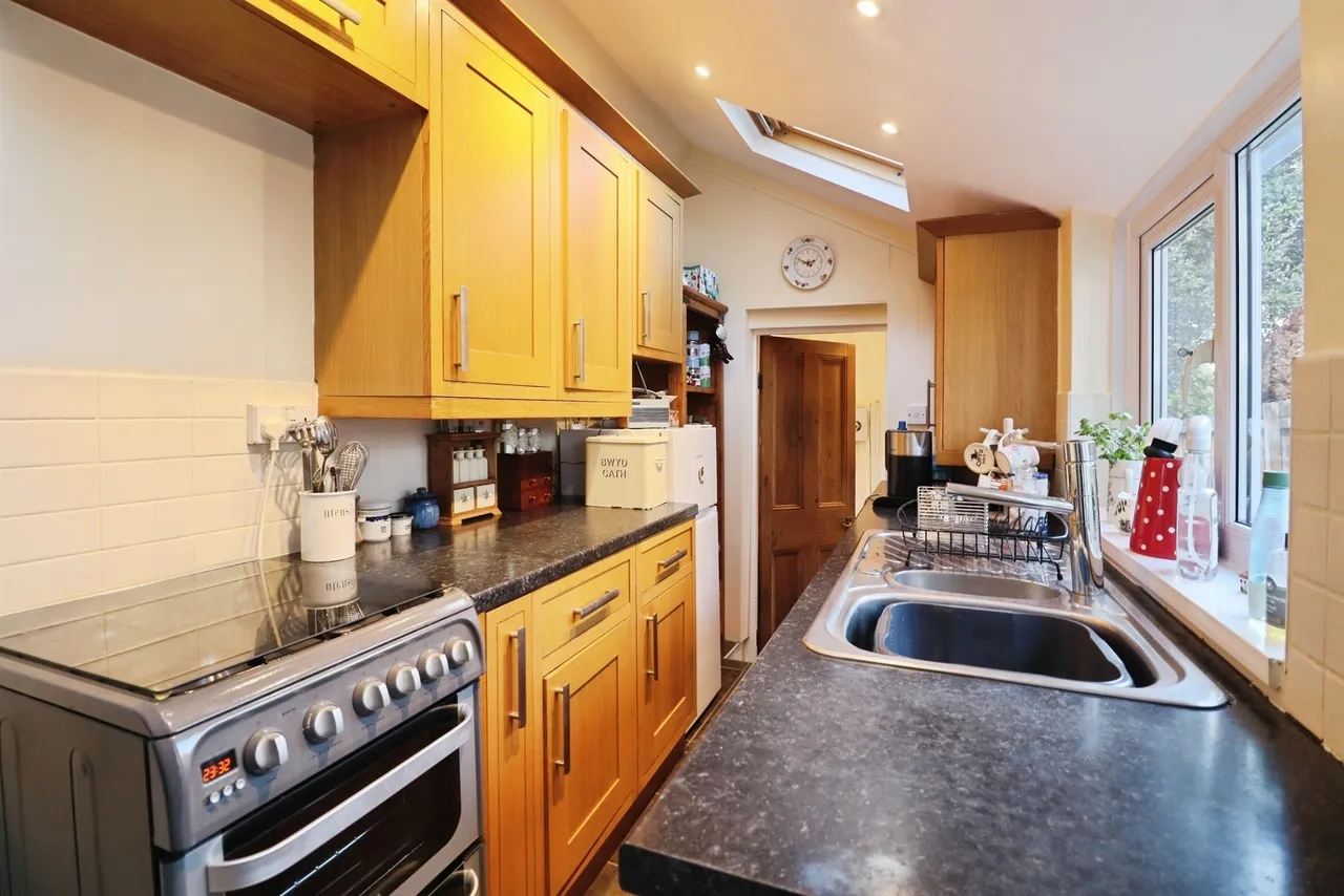 Lewis Road, Penarth, CF64, photo 8