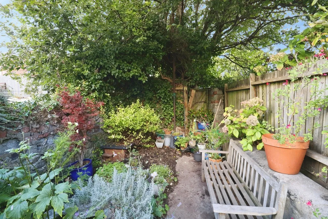 Lewis Road, Penarth, CF64, photo 16