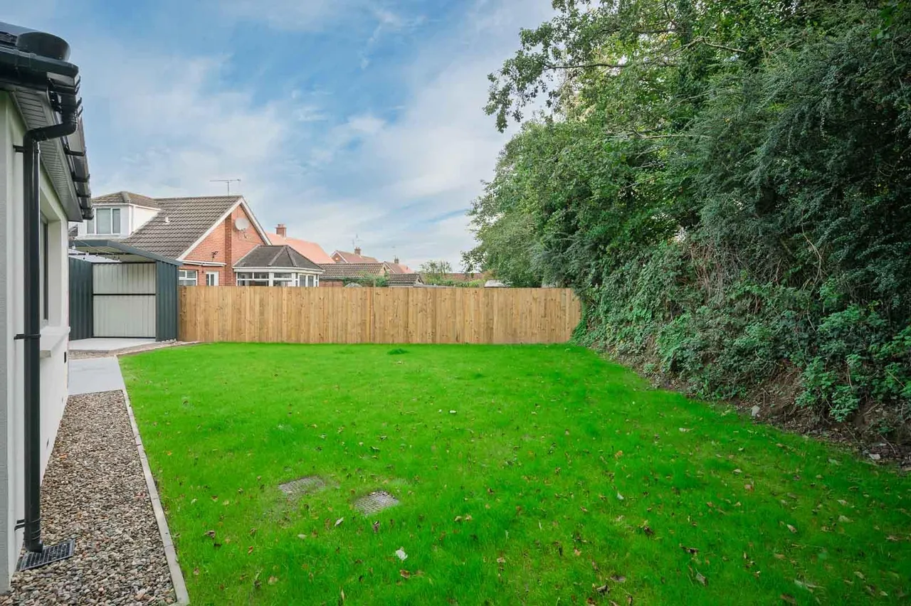 Bryansford Meadow, bangor west, BT20, photo 24