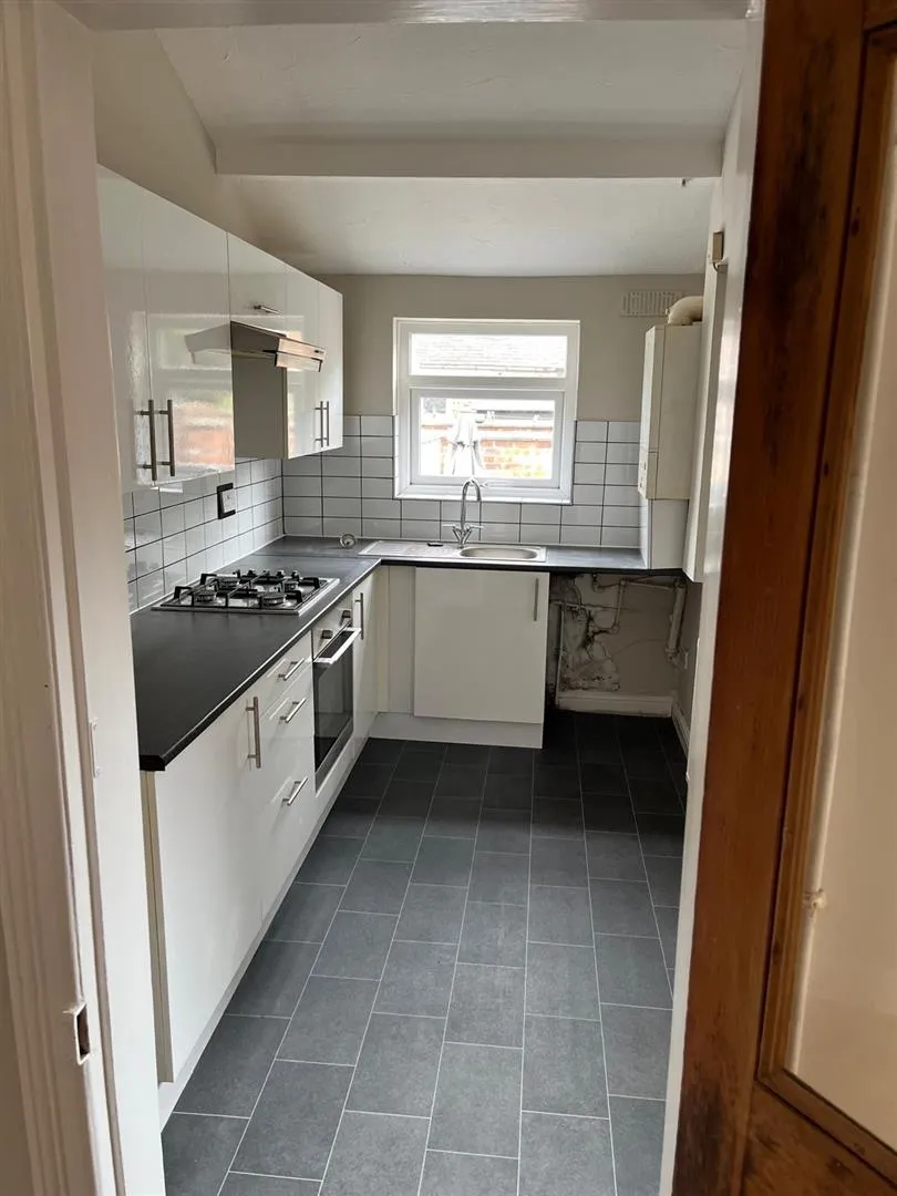 Ladysmith Street, Shaw Heath, photo 6