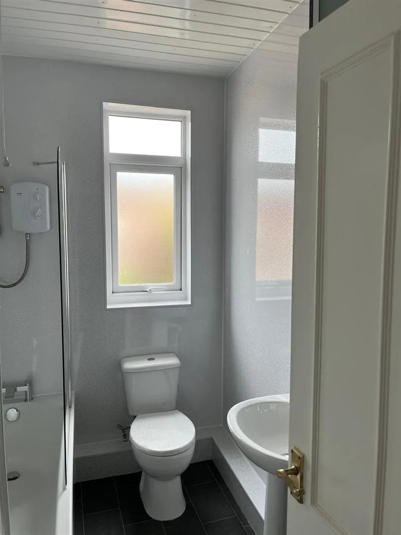 Ladysmith Street, Shaw Heath, photo 2