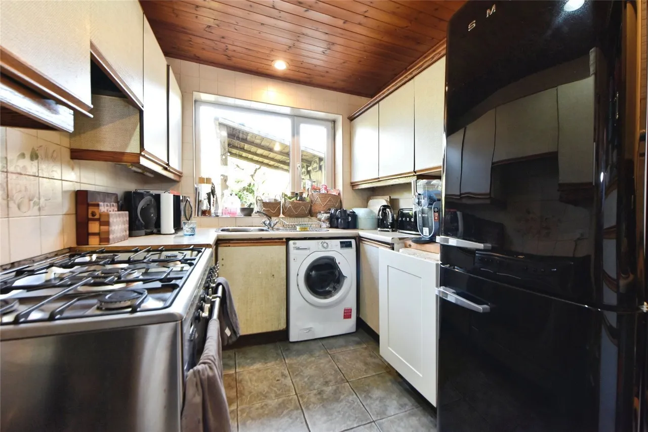Hillcrest Road, Blackburn, Lancashire, BB2, photo 14