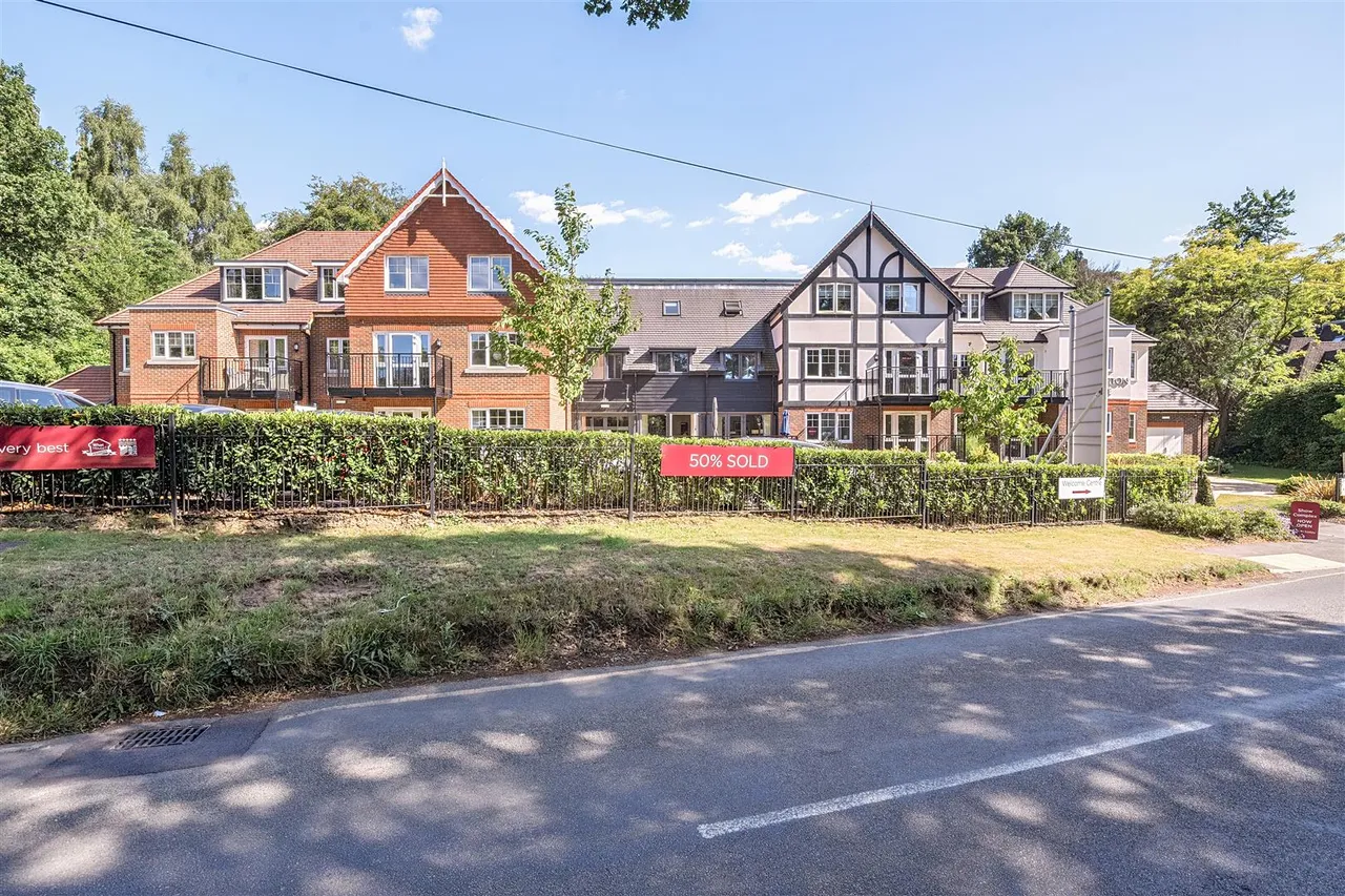 Church Lane, Oxted, RH8, photo 10