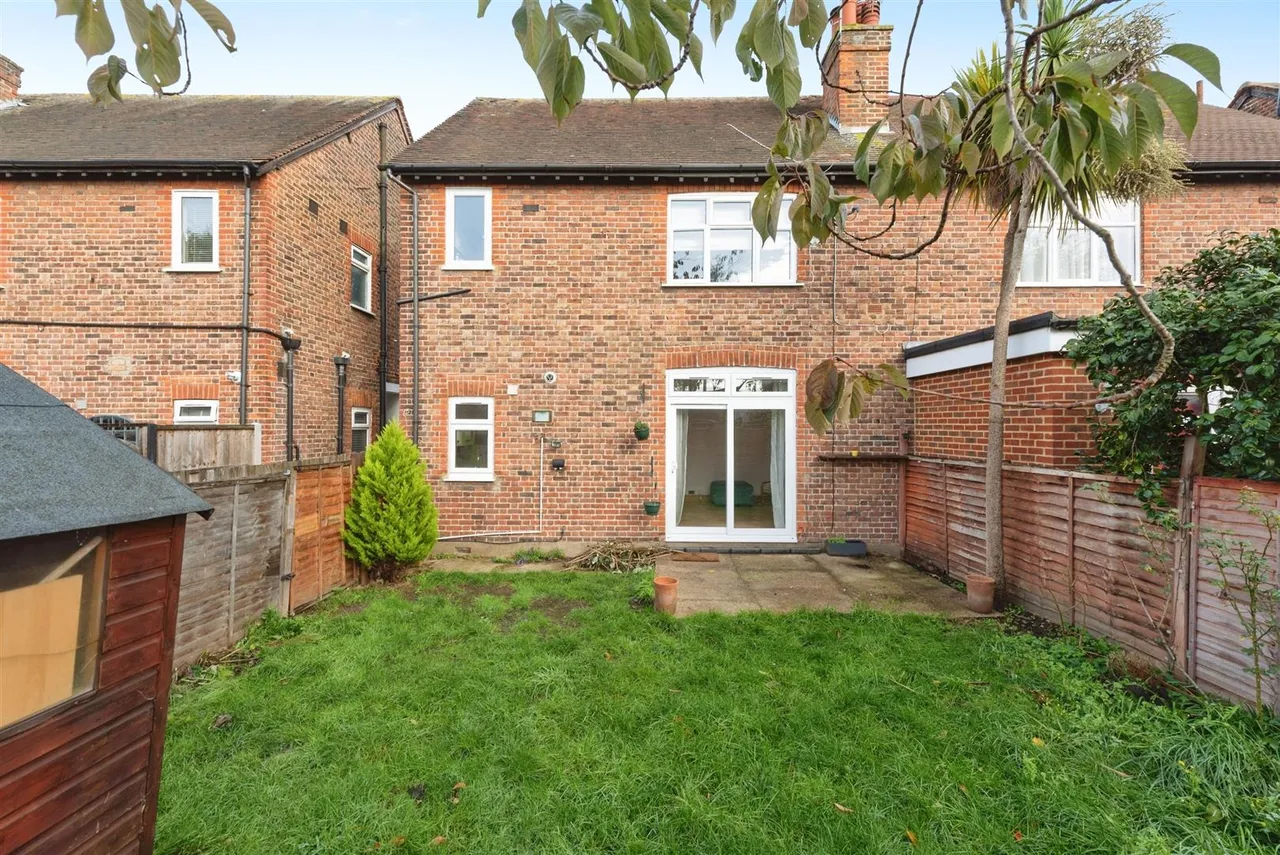 Wellington Gardens, Twickenam, photo 20