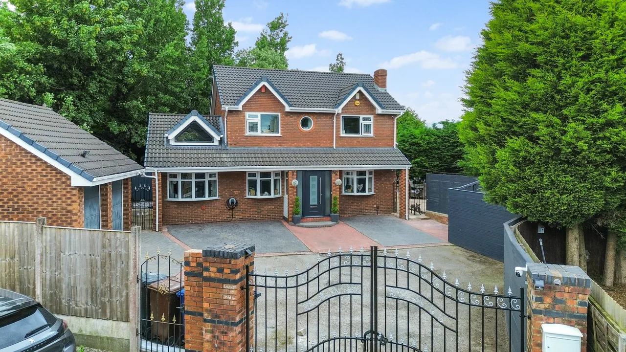 Bankhall Close, 7 Bankhall Close, Wigan, Hindley Green, WN2 4UA, photo 5