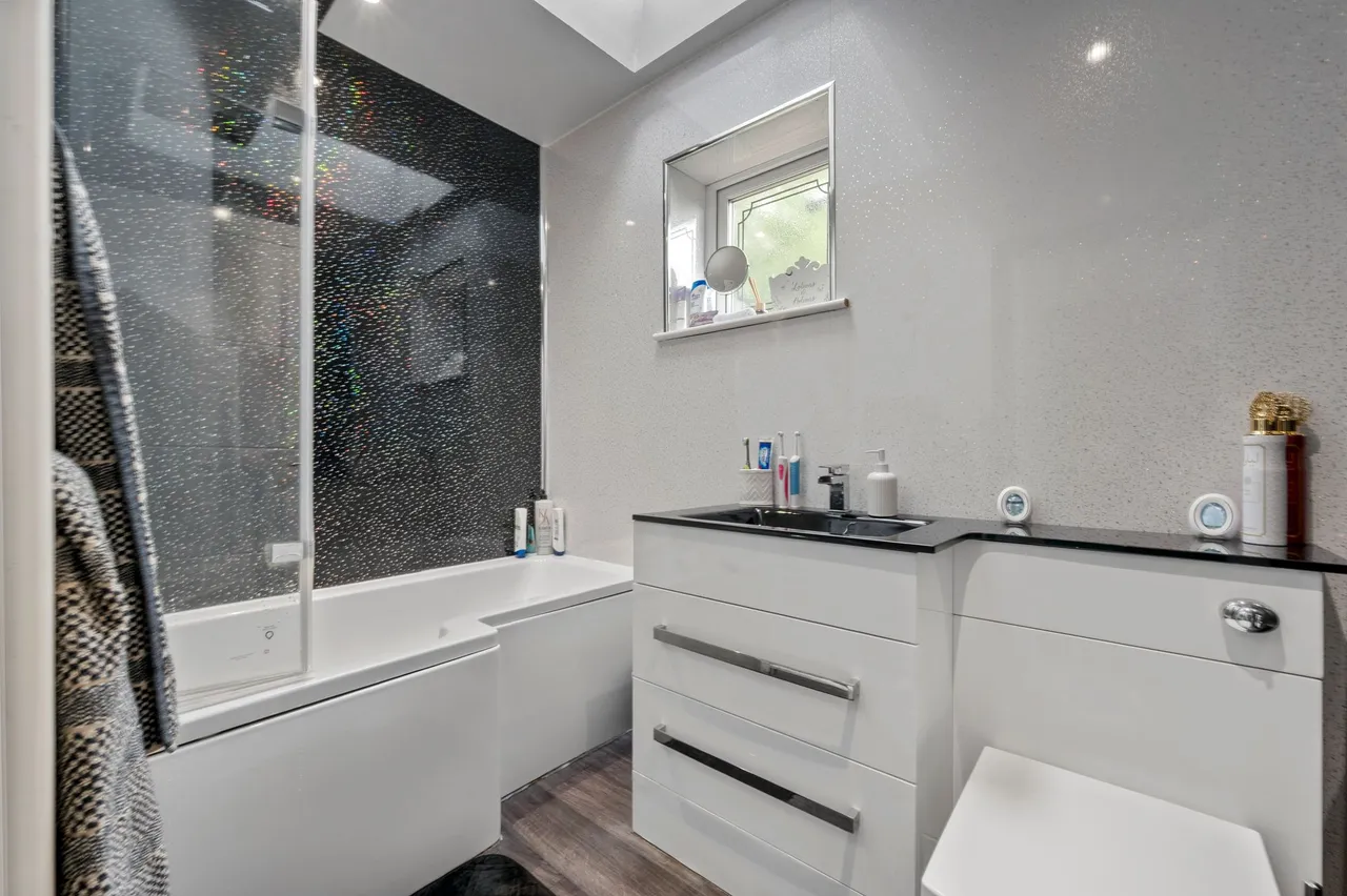 Bankhall Close, 7 Bankhall Close, Wigan, Hindley Green, WN2 4UA, photo 14
