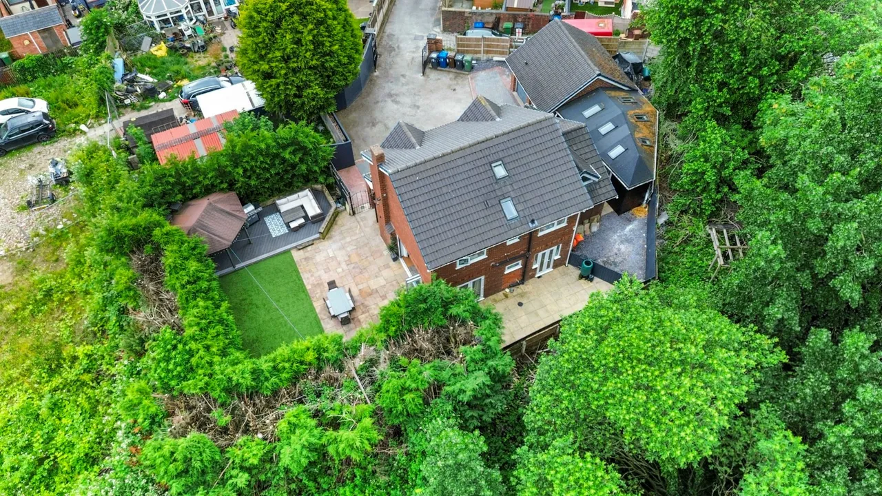 Bankhall Close, 7 Bankhall Close, Wigan, Hindley Green, WN2 4UA, photo 38