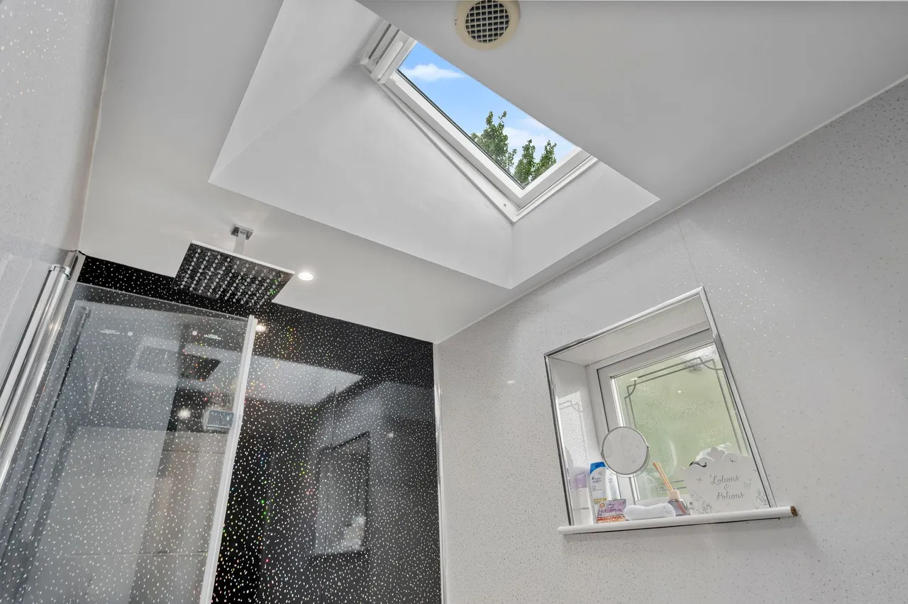 Bankhall Close, 7 Bankhall Close, Wigan, Hindley Green, WN2 4UA, photo 17