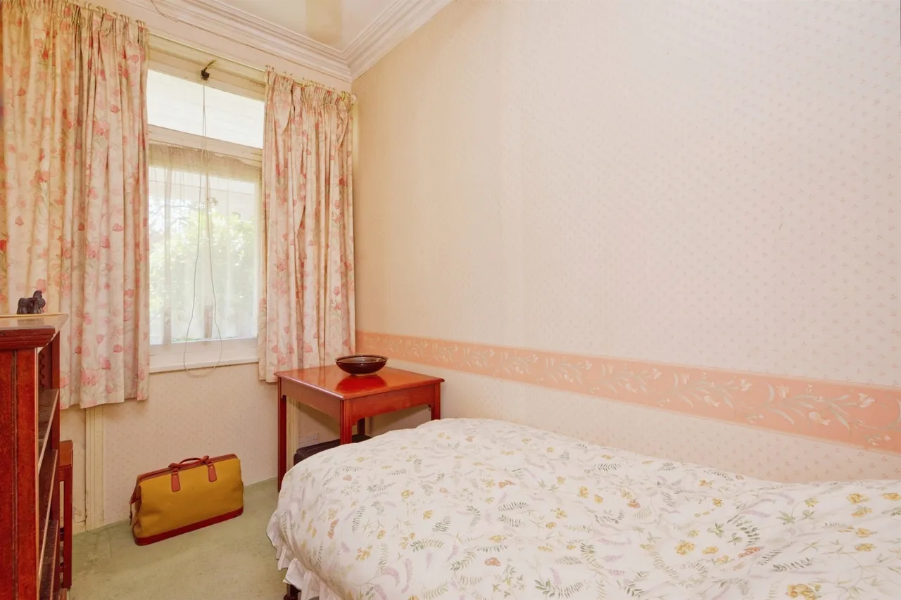 Blenheim Road, Minehead, TA24, photo 9