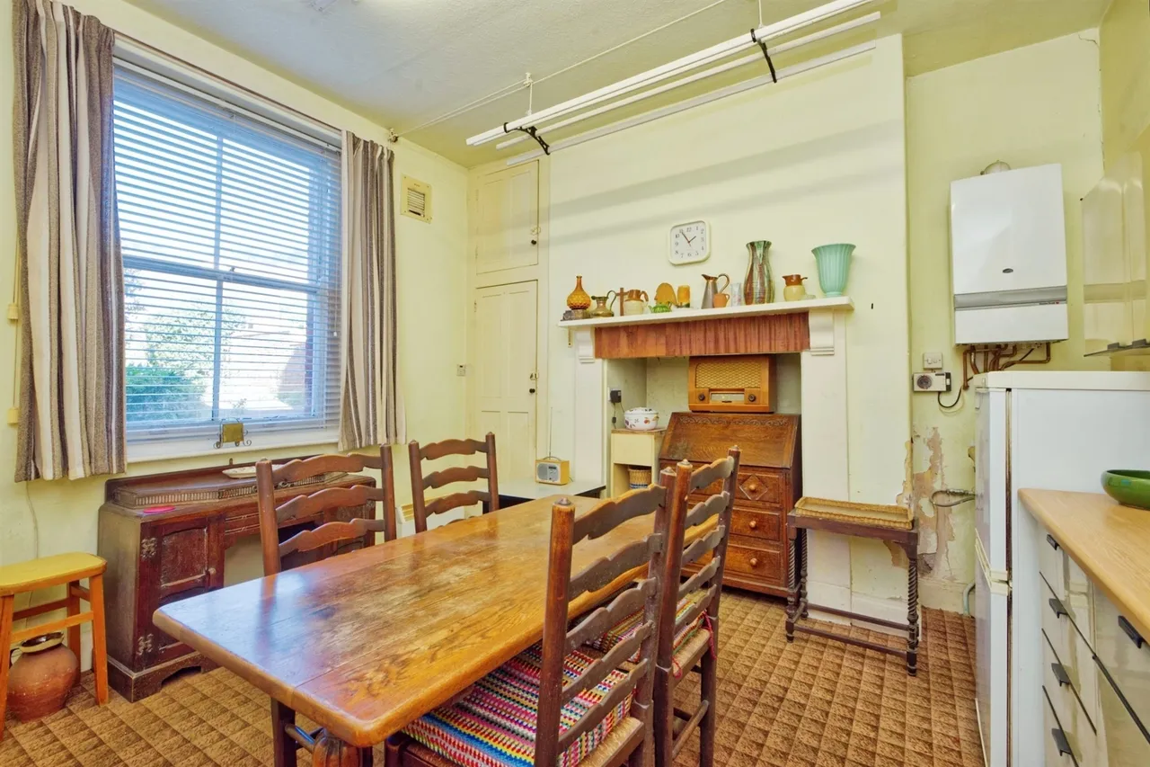 Blenheim Road, Minehead, TA24, photo 5