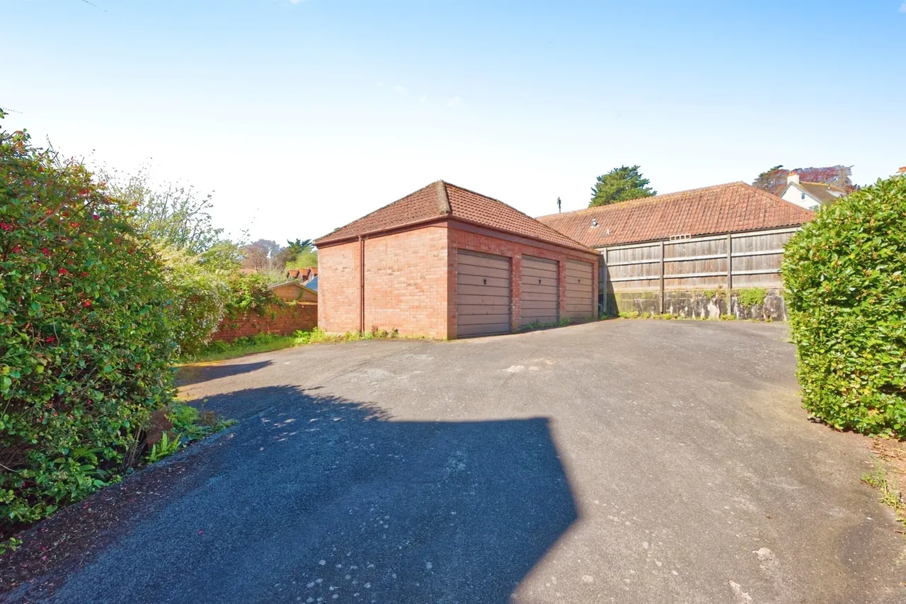 Blenheim Road, Minehead, TA24, photo 16