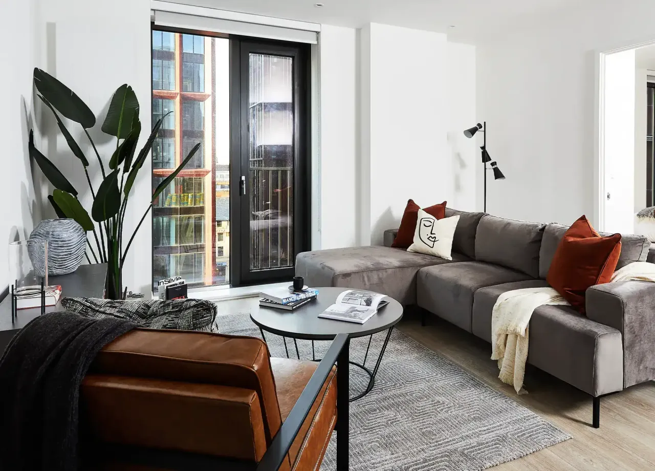 3 bed flat for sale, Circle Square, M1
