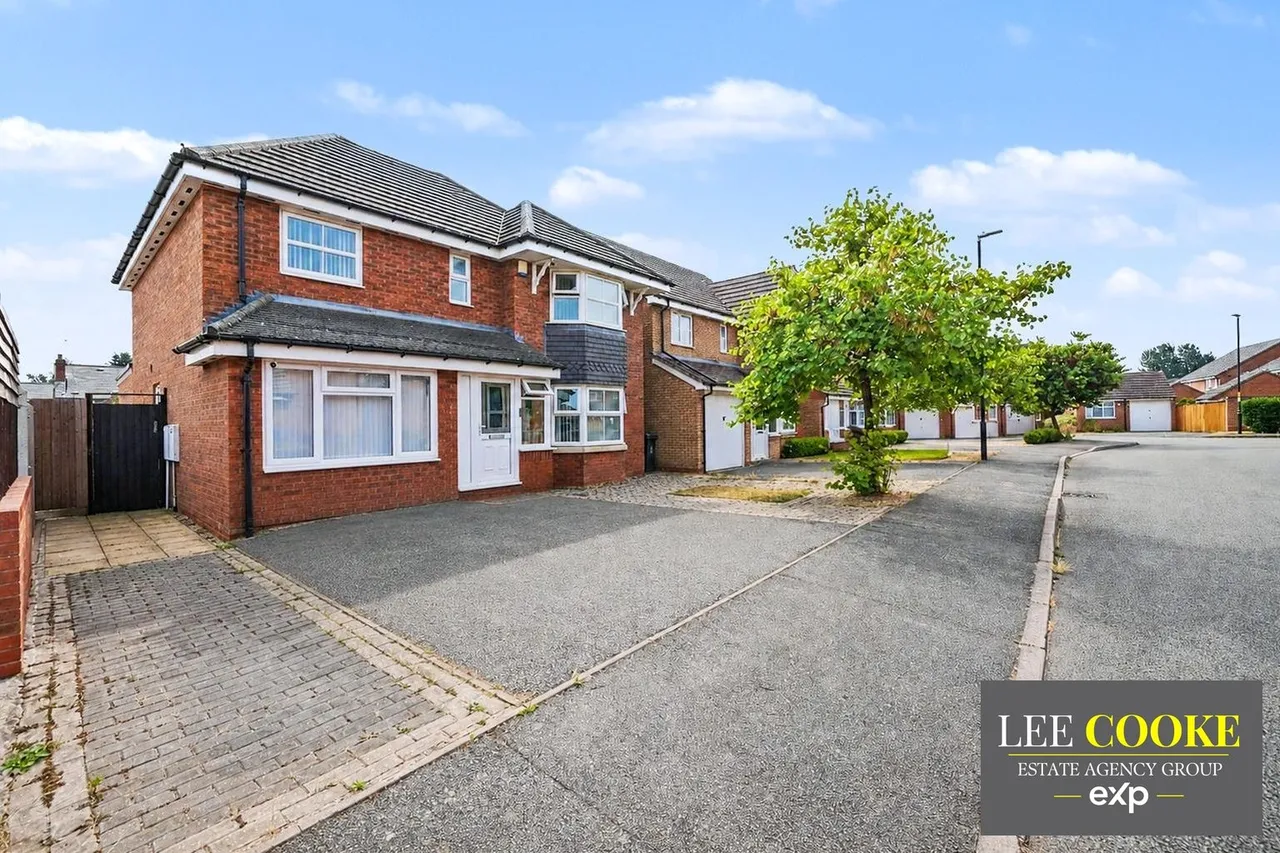 5 bed house for sale, Southmead Way, Walsall, WS2
