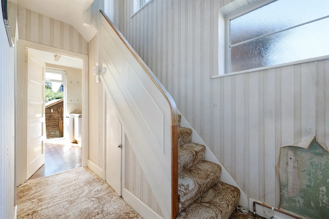 Orchard Way, Reigate, RH2, photo 15