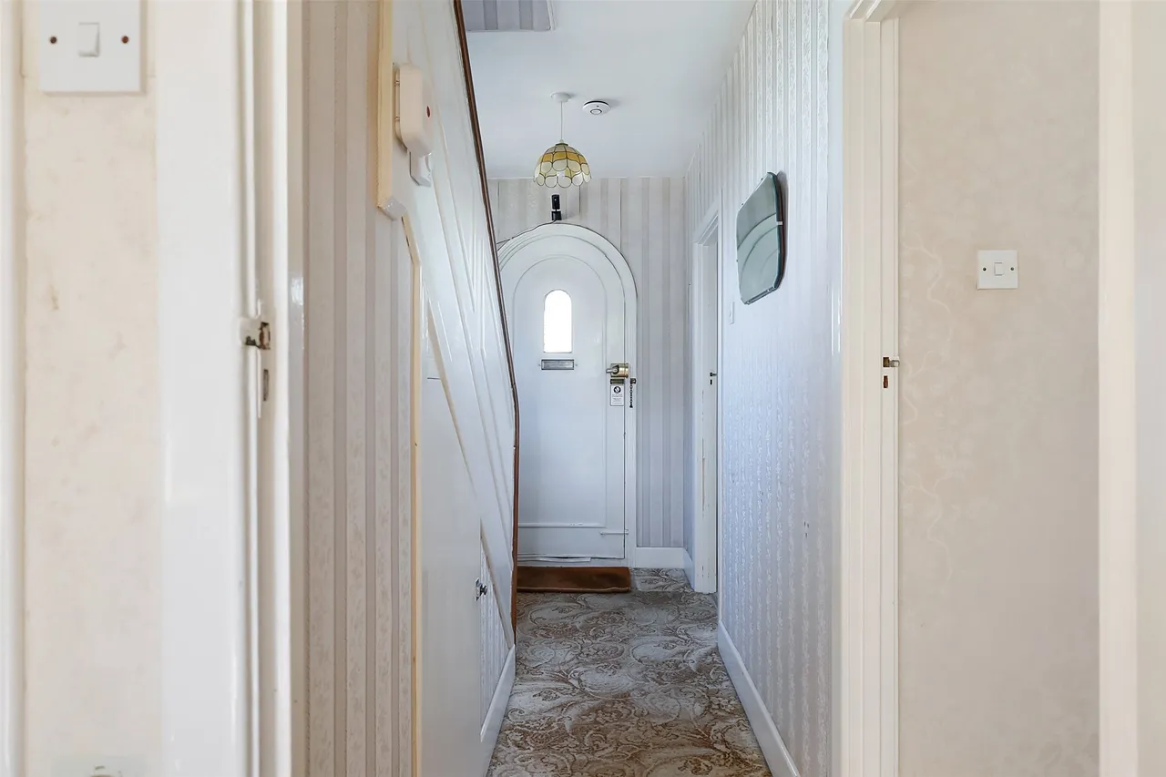 Orchard Way, Reigate, RH2, photo 5