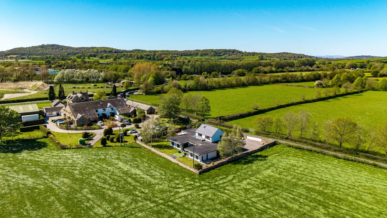 Fox House, Borwick, LA6, photo 87