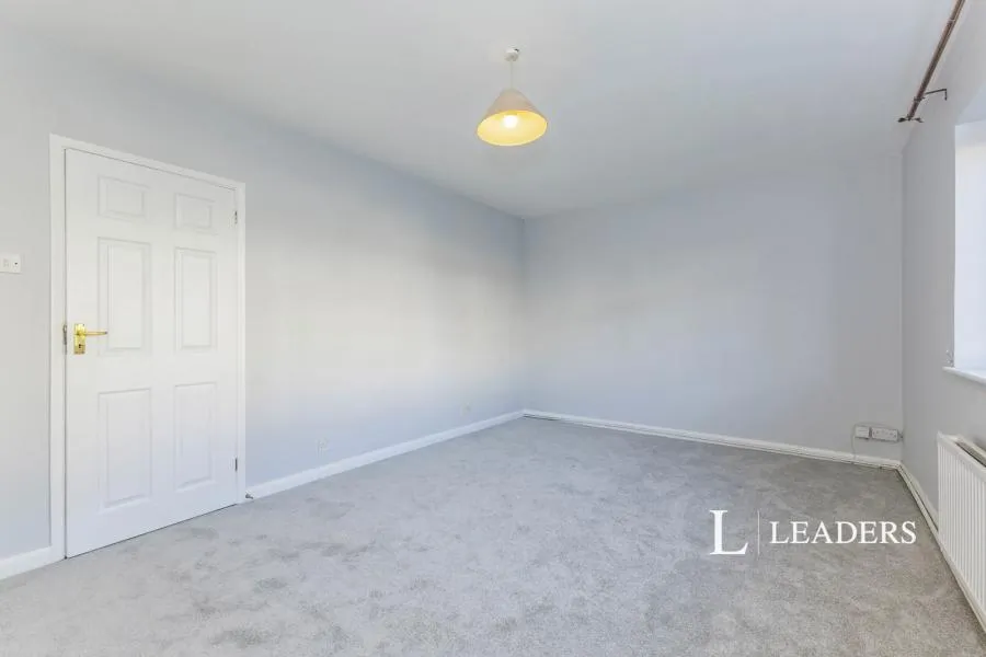 Heath Road, Weybridge, KT13, photo 5