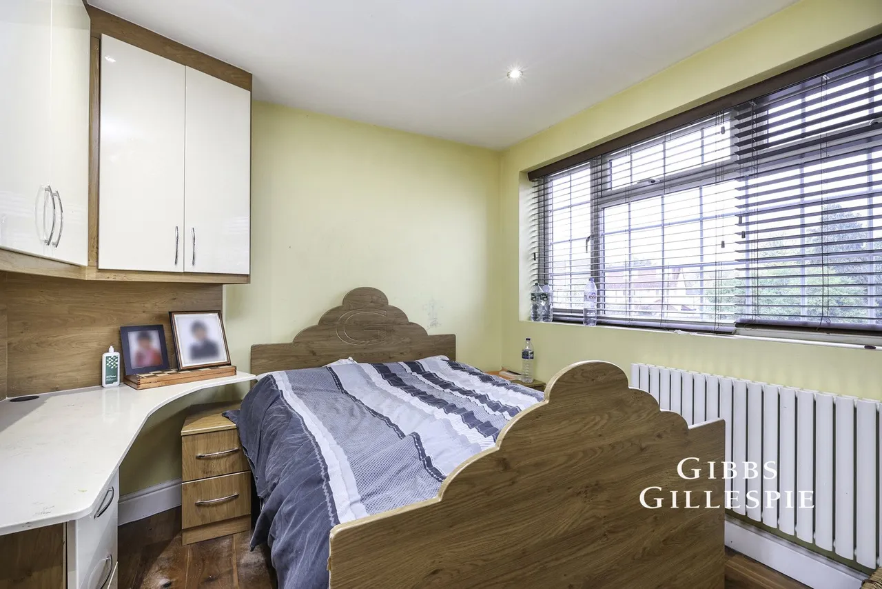 Tangmere Gardens, Northolt, UB5, photo 14