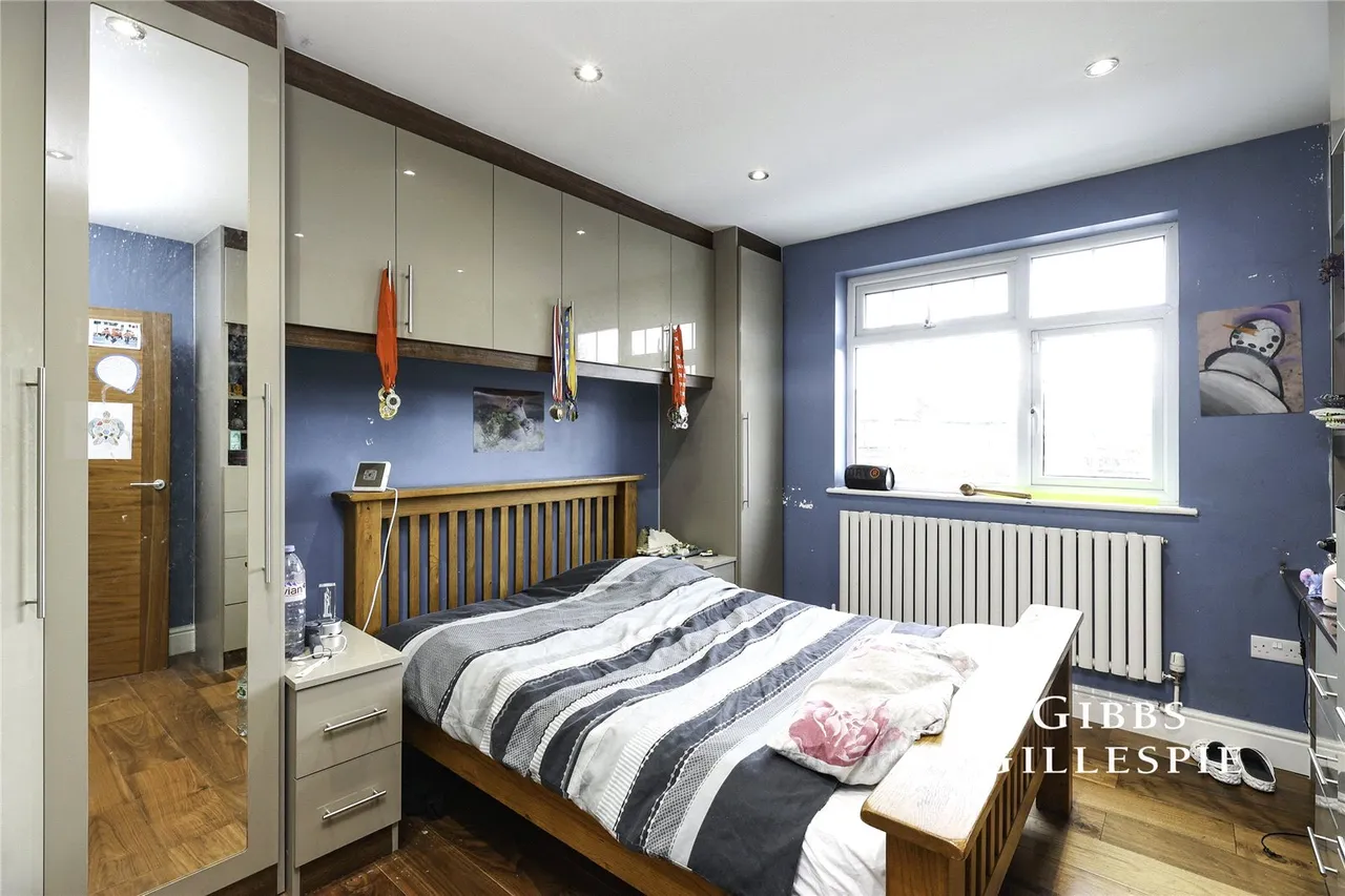 Tangmere Gardens, Northolt, UB5, photo 13