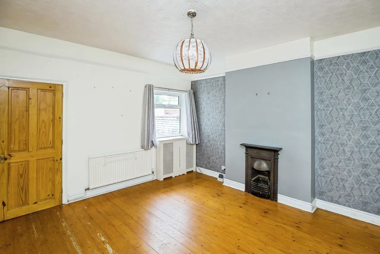 New Road, Wrexham, LL11, photo 4