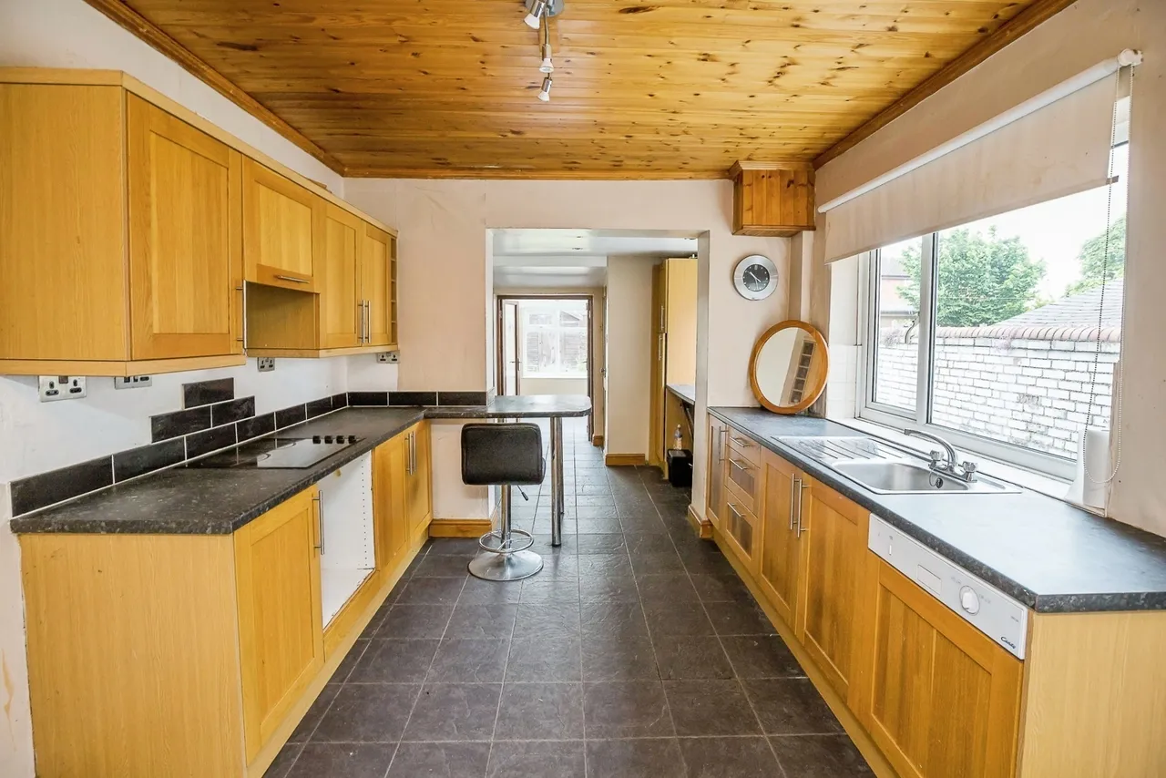New Road, Wrexham, LL11, photo 6