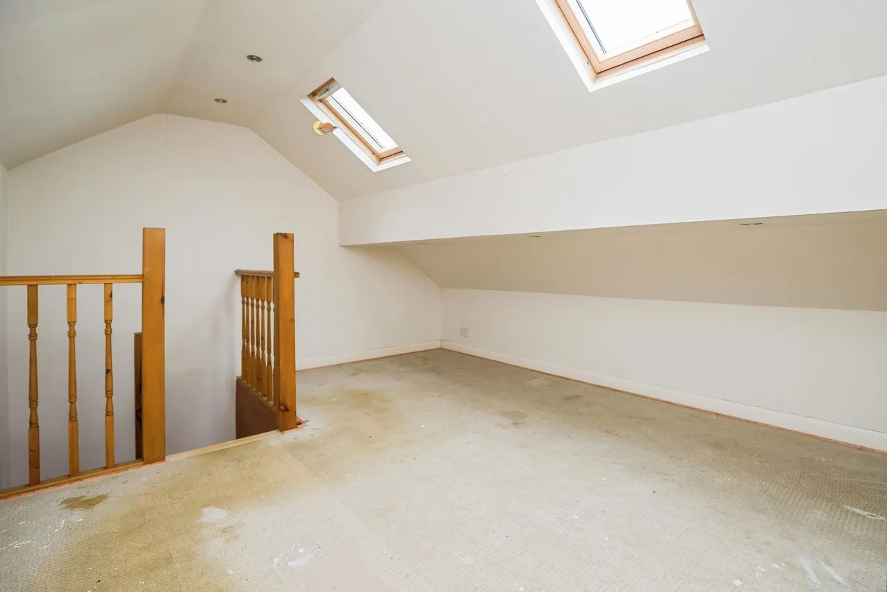 New Road, Wrexham, LL11, photo 18